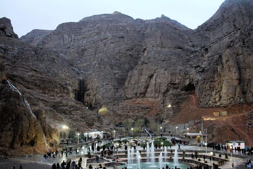 چشمه لادور Chesme-Lador